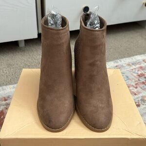 NIB F21 Yoki Brand Perforated Tan Booties